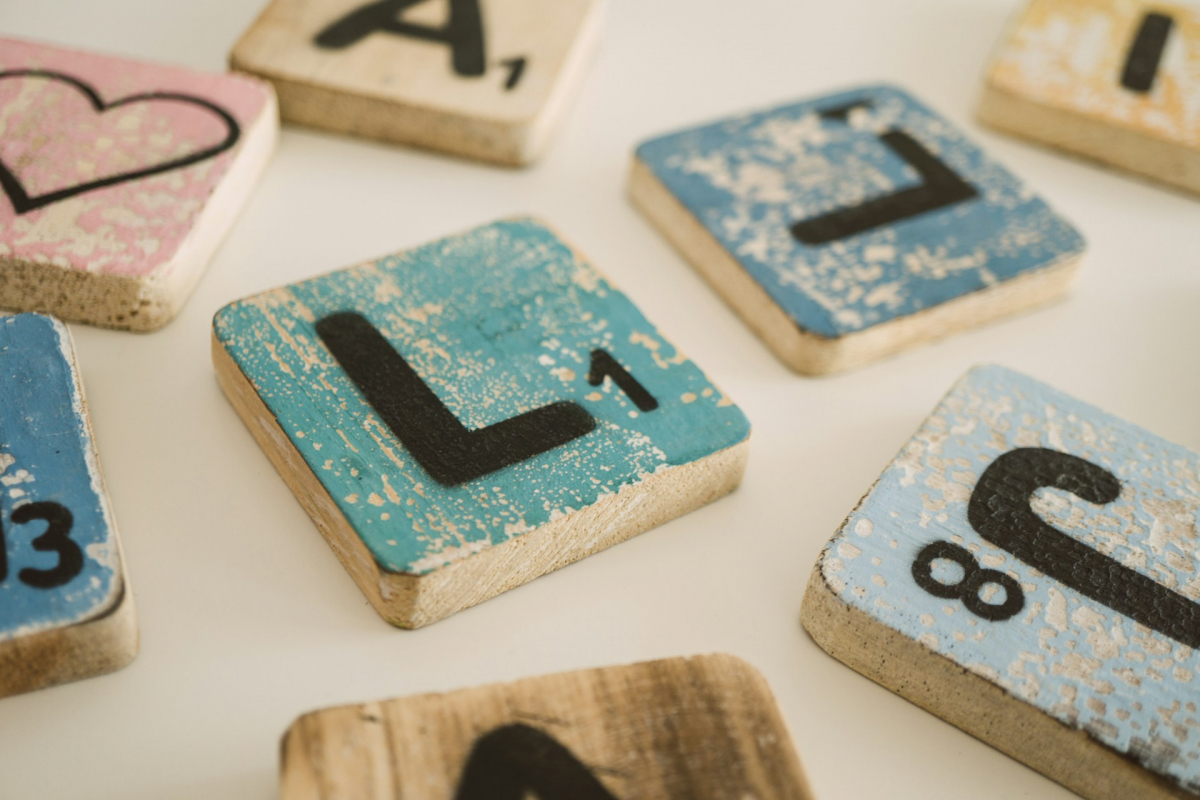 wooden block letter L